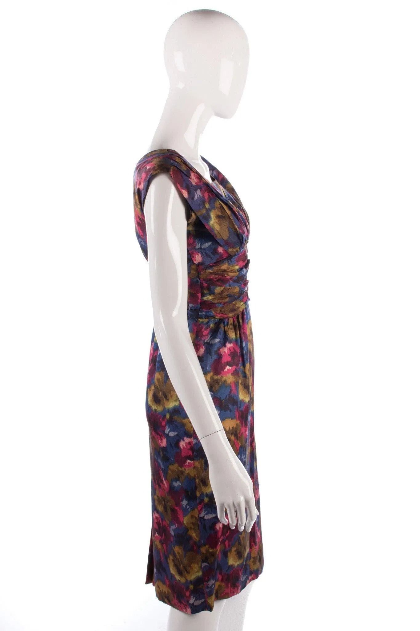 Vintage Silk shift dress floral pattern. size 8/10